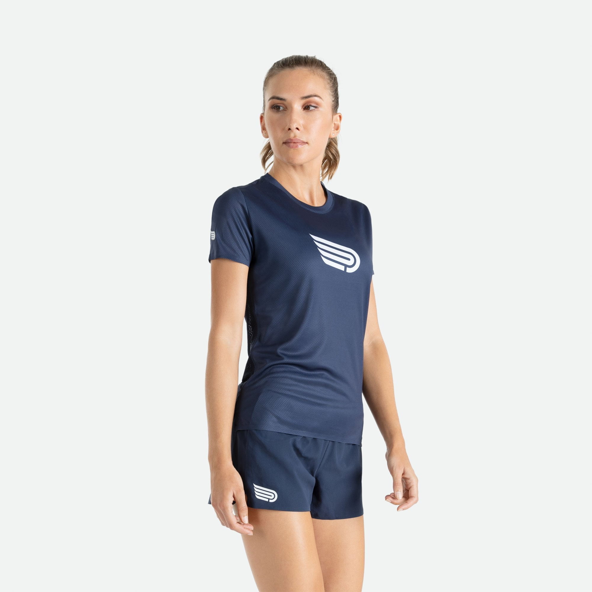 PRESSIO_Ecomm_Crops_W-Run-3