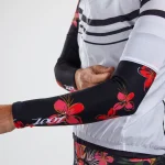 ZOOT WOMENS CUSTOM CYCLE ARM WARMER - WAIKOLOA - Image 3